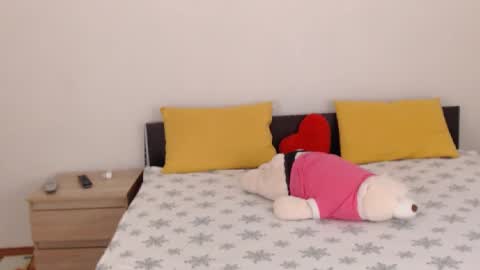 Ellis online show from February 15, 5:21 am