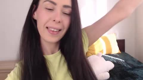 Ellis online show from March 15, 7:34 am