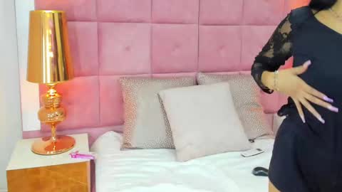  Brunny Gill  online show from March 5, 9:59 pm