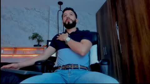 Snapshot of bruno_woods chatting on March 2, 2:08 am Andres Suarez online show from March 2, 2:08 am
