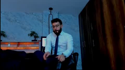 Snapshot of bruno_woods chatting on March 4, 4:52 pm Andres Suarez online show from March 4, 4:52 pm