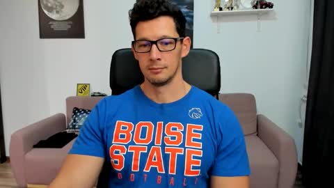 Brutus K online show from November 19, 9:19 am