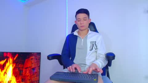 BRYAM INDEPENDENT MODEL online show from January 30, 2:49 am