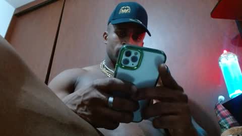 Snapshot of bryan_colen chatting on March 7, 4:56 am Enjoy the best muscle straws online show from March 7, 4:56 am