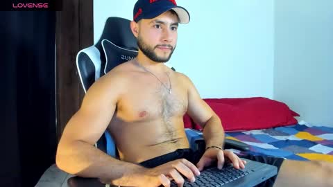 bryan_oficials online show from October 3, 5:49 am