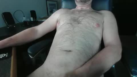 bryanbrwn2001 online show from April 23, 1:02 pm