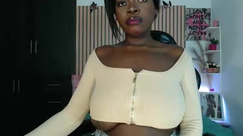 hot online show from October 24, 8:15 am