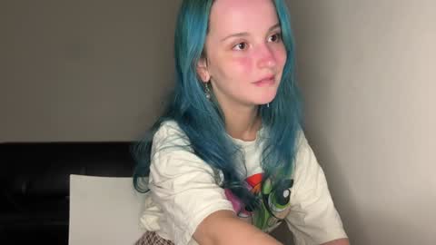 bubble_b00 online show from January 19, 4:04 pm