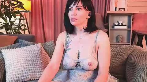 Snapshot of bubblecum4 chatting on February 2, 3:49 pm MayaCroft online show from February 2, 3:49 pm