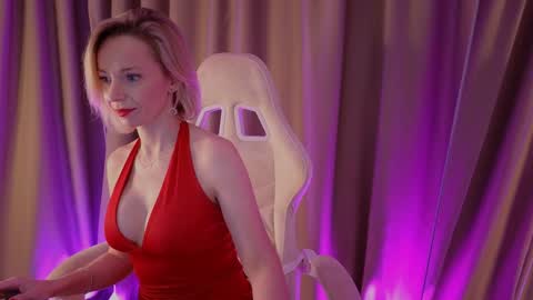 Snapshot of bubbling_crush chatting on February 7, 10:09 pm bubbling_crush online show from February 7, 10:09 pm