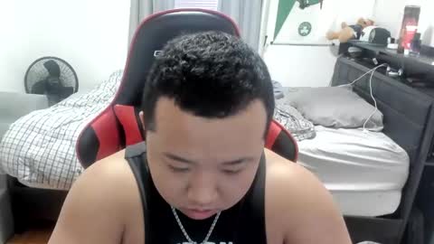 buffsexyman24 online show from March 7, 9:48 pm