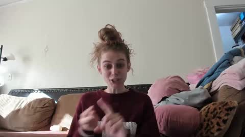 Buffy online show from December 4, 4:43 pm