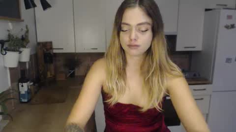 Buffy online show from November 3, 3:24 pm