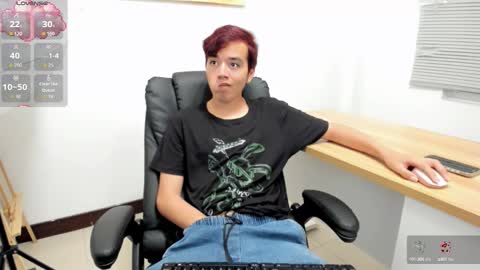 Snapshot of bunny_maxxi chatting on September 18, 12:31 pm bunny online show from September 18, 12:31 pm