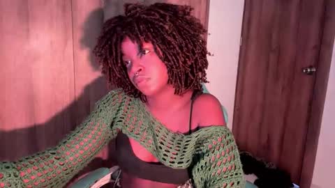 Isa online show from October 7, 8:27 pm