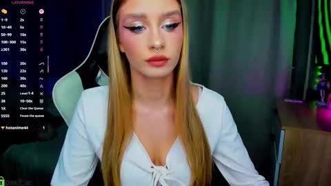 Snapshot of bunny_wetty chatting on September 26, 7:33 pm ruslana online show from September 26, 7:33 pm