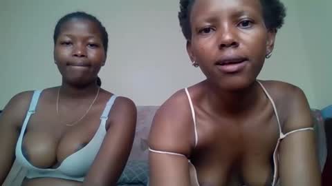 bunnydiva_ online show from October 18, 7:18 pm