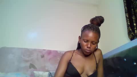 bunnydiva_ online show from November 18, 5:16 pm