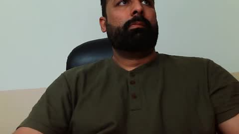 Snapshot of burlymonster chatting on February 5, 6:02 am Hairy Arabian online show from February 5, 6:02 am