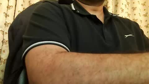 Hairy Arabian online show from February 25, 6:22 pm