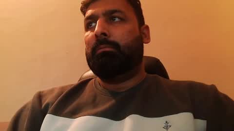 Snapshot of burlymonster chatting on January 22, 5:05 am Hairy Arabian online show from January 22, 5:05 am