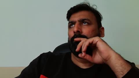Snapshot of burlymonster chatting on January 29, 5:09 am Hairy Arabian online show from January 29, 5:09 am