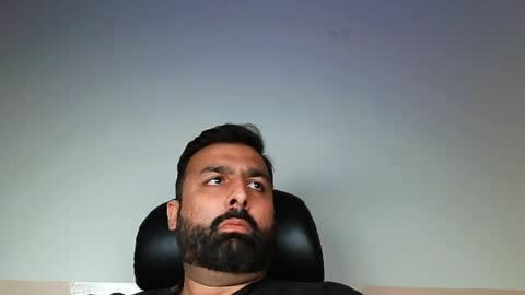 Snapshot of burlymonster chatting on February 19, 7:05 pm Hairy Arabian online show from February 19, 7:05 pm