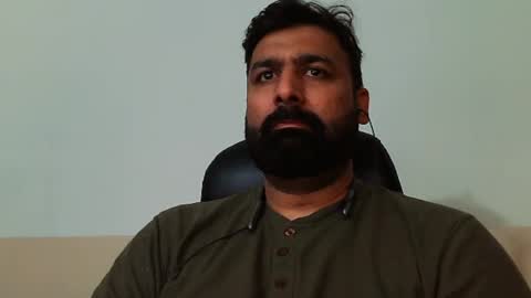 Snapshot of burlymonster chatting on February 4, 3:33 am Hairy Arabian online show from February 4, 3:33 am