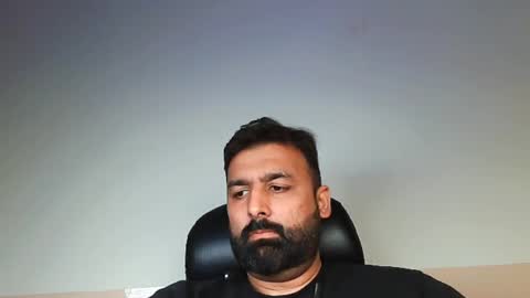 Snapshot of burlymonster chatting on February 20, 2:35 pm Hairy Arabian online show from February 20, 2:35 pm