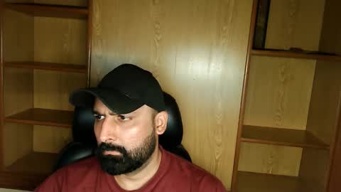 Snapshot of burlymonster chatting on September 16, 4:37 am Hairy Arabian online show from September 16, 4:37 am