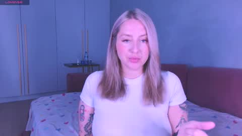 Lissa online show from May 22, 6:36 pm