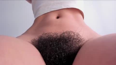 Snapshot of bush_woman chatting on February 17, 7:55 pm Larisa online show from February 17, 7:55 pm