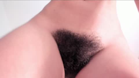 Snapshot of bush_woman chatting on February 3, 5:03 pm Larisa online show from February 3, 5:03 pm