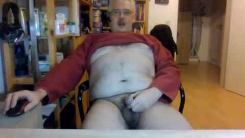 Snapshot of busibaer666 chatting on February 10, 4:41 am busi online show from February 10, 4:41 am