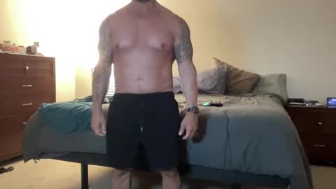 Snapshot of bustedsprockets chatting on September 19, 6:17 am Pocket Daddy cockring gaycouple cockring lovense daddy online show from September 19, 6:17 am