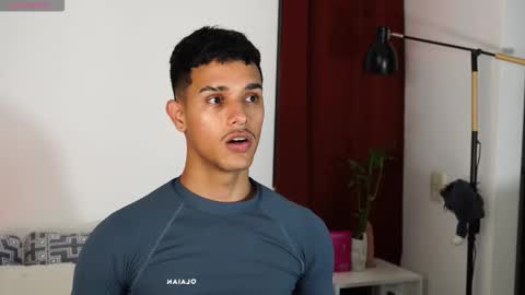 Buster independent model online show from February 28, 11:42 pm