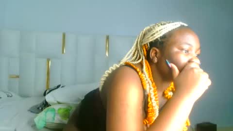 Snapshot of busty_mellons69 chatting on September 13, 10:45 pm busty_mellons69 online show from September 13, 10:45 pm