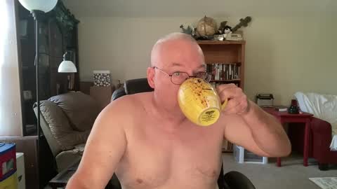 bustyballs100 online show from September 26, 2:03 pm