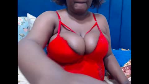bustychocx online show from May 24, 9:10 pm
