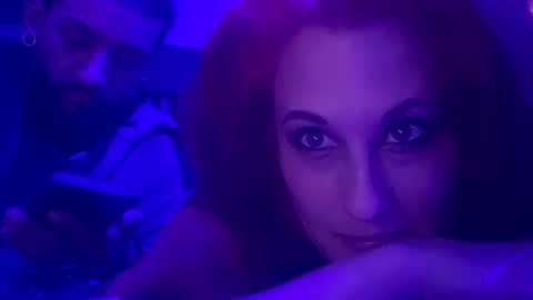 busybee83 online show from February 8, 10:08 pm