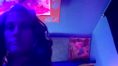 busybee83 online show from January 26, 9:19 am