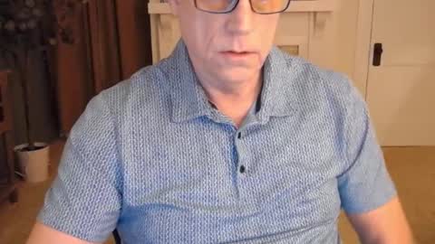 Miles online show from December 10, 9:12 am