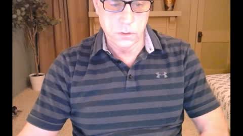 Miles online show from February 14, 10:07 am