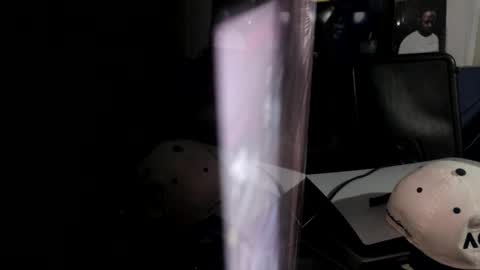 buzzzzzzz01 online show from November 6, 7:44 am