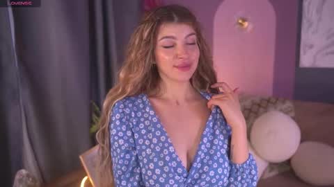 Kira online show from October 13, 11:56 am