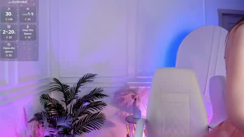 Polly online show from April 16, 9:39 pm