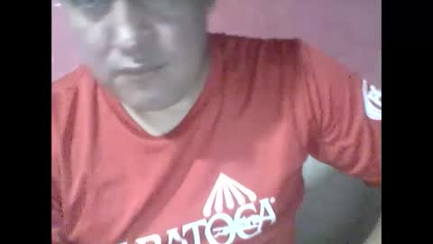 Snapshot of cachito83915 chatting on December 2, 4:02 am Cachudosexy online show from December 2, 4:02 am