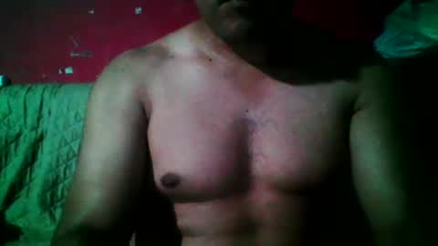 Snapshot of cachito83915 chatting on March 4, 5:11 am Cachudosexy online show from March 4, 5:11 am