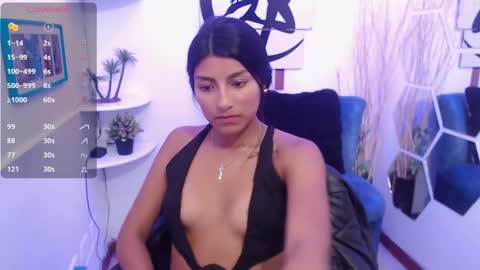 Snapshot of cailee_mansour chatting on February 17, 11:11 pm Cailee online show from February 17, 11:11 pm