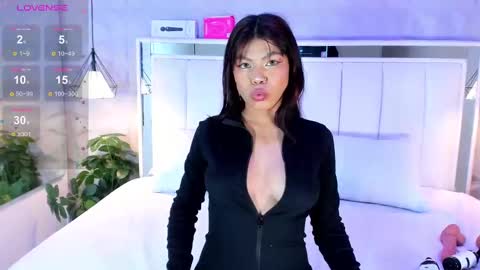 CailynBrown online show from February 18, 4:37 am